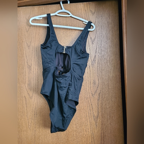 NOBO One Piece Swimsuit size 1x - Picture 2 of 3